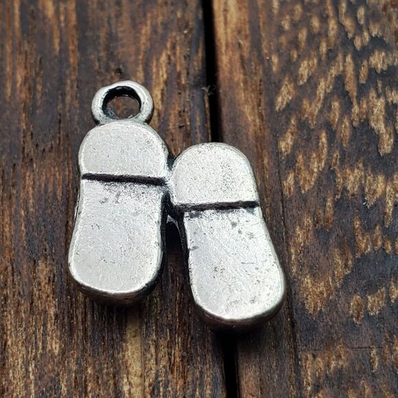 Baby shoes booties silver charm pendant expecting mom - Picture 2 of 2